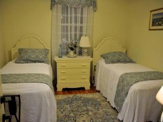 Spacious Cottage Rental with Creek Views near Harrisburg and Hershey, Pennsylvania - Middletown - 3