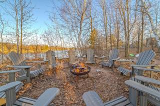 Enjoyable Secluded Cottage with Hot-tub in New Richmond, Wisconsin - Baldwin - 3