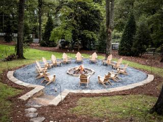 Extraordinary Vacation Rental for Large Groups at Lake Rabun, Georgia - Lakemont - 7