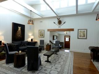 Extraordinary Vacation Rental for Large Groups at Lake Rabun, Georgia - Lakemont - 5