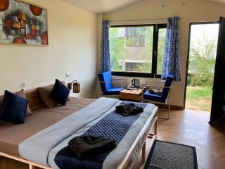 Shalom Backpackers Dharamkot McLeodganj - McLeod Ganj - 7