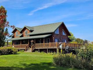 Secluded Lakefront Cabin with Games in Athens, Wisconsin - 9