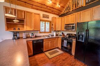 Outstanding Cabin with Pool Table and Fire Pit in Nekoosa, Wisconsin - - 2