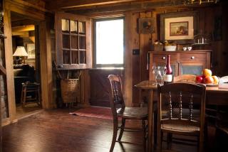 Rustic Cabin Rental with a Fireplace near Kingsport in Rogersville, Tennessee - Rogersville - 4