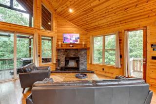 Georgia Glamping Destination with Fire-pit and Jacuzzi for Romantic Weekend Escapes - Cleveland - 5