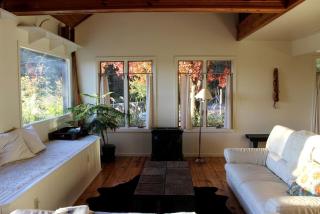 Cozy Cottage Rental on a Farm for a Rural Retreat in Columbia, Missouri - Columbia - 5