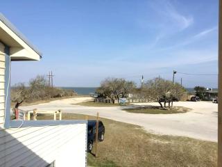 Lovely Bayview Vacation Rental with Great Trophy Trout Fishing in Riviera, Texas - Riviera - 1