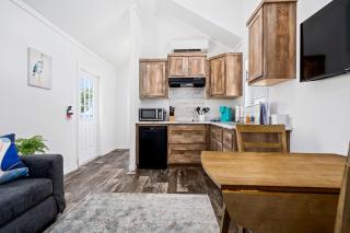 Bayfront Tiny Cabin Ideal for Water Activtiest in Rockport, Texas - Rockport - 5