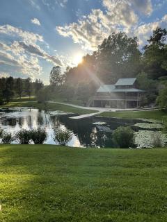 Exquisite Cabin with Amazing Interior and Exterior in Sarahsville, Ohio - - 4