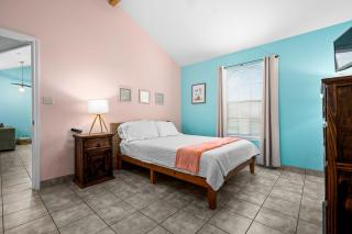 Equipped Cabin Perfect for Small Groups or Families in Rockport, Texas - Rockport - 8