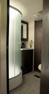 Brand-New Caravan Rental on a Ranch for a Romantic Getaway in Texas - Cat Spring - 2