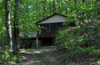 Secluded Rustic Cabin near Hanging Rock State Park, North Carolina - - 0