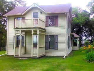 Family-Friendly Vacation Rental on a Beautiful Country Farm near Omaha, Nebraska - - 0