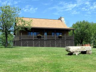 Lovely Cabin for Seven with Hot Tub near Deep Creek Lake in West Virginia - Terra Alta - 9