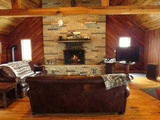 Lovely Cabin for Seven with Hot Tub near Deep Creek Lake in West Virginia - Terra Alta - 5