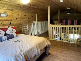 Cozy Cabin Rental and Cowboy Experience at a Tennessee Dude Ranch - Dunlap - 5