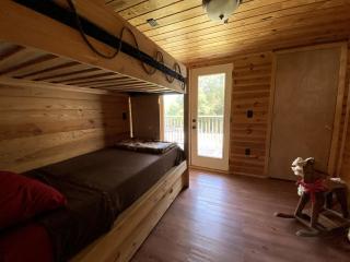Cozy Cabin Rental and Cowboy Experience at a Tennessee Dude Ranch - Dunlap - 1