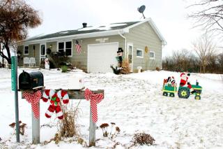 Traditional Country Living Vacation Rental on the Illinois Side of the Mississippi River in Savanna - 7