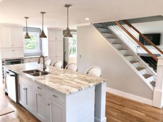 Charming Family-Friendly Accommodation near the Beach in Chatham, Massachusetts - 5