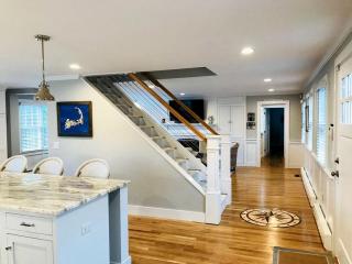 Charming Family-Friendly Accommodation near the Beach in Chatham, Massachusetts - 1