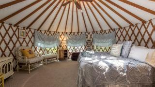 Cozy Romantic Yurt Rental in Woodlands near California Beach Town of Cayucos - Cayucos - 4