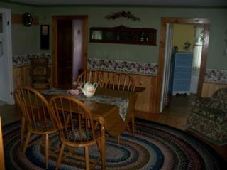 Lovely Waterfront Cottage Rental with a Dock near Clayton, New York - Cape Vincent - 7