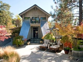 Stylish Art Deco Vacation Rental in Sierra Foothills, California - Nevada City - 0