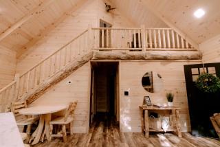Secluded Wooden Cabin with Fire Pit, Barbecue and Hot-tub in Campbellsville, Kentucky - 1