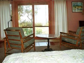 Tranquil Seaside Cottage with Private Beach on Cape Cod, Massachusetts - Wellfleet - 3