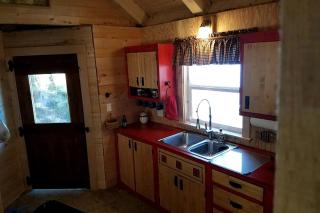 Wilderness Cabin Getaway with Breathtaking Views in Klawock on Prince of Wales Island in Alaska - Craig - 9