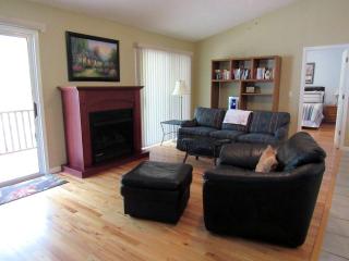 Lakefront Cottage Getaway on Lake Hartwell in Westminster, South Carolina - 6