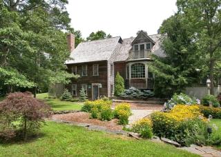 Exquisite Villa Rental for Groups with a Heated Pool in Orleans, Massachusetts - East Orleans - 0