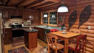 New York Glamping Trips in this Fully-Equipped Rental in Bolton Landing - Bolton Landing - 3