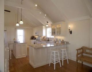 Charming Vacation Rental with Ocean Views on Nantucket Island in Massachusetts - Nantucket - 5