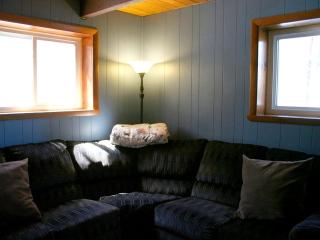 Enormous Cabin Rental with a Game Room near Three Ski Resorts in North Conway, New Hampshire - North Conway - 2