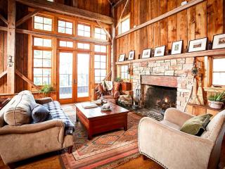 Luxury Barn Rental for a Unique Vacation on Madeline Island, Lake Superior, WI - - 8