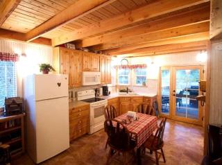 Welcoming Group Cabin for a Rural Vacation near Bryce Canyon National Park, Utah - 6