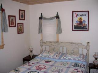 Adirondack Getaway near many Outdoor Activities in Old Forge, New York - Old Forge - 9