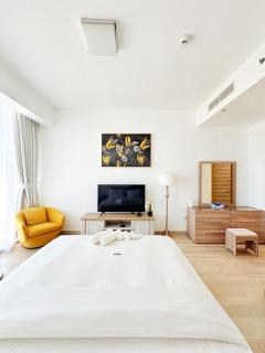 Modern Fully Furnished Apartment in Bloom Tower B JVC - Easy Access to JBR, Circle Mall & Dubai Hills Mall - 7