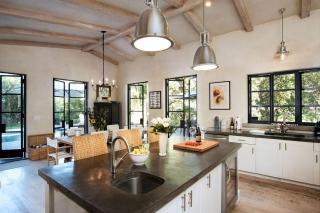 Elegant Kenwood Accommodation with a Pool Ideal for Luxury Sonoma County Getaways - Kenwood - 2
