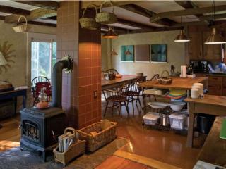 Gorgeous, Lakefront Vacation Rental in the Charming Town of Wayne in Central Maine - Wayne - 3