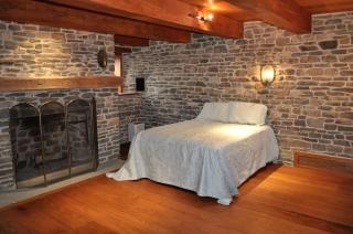 Majestic 1700s Accord Accommodation Ideal for Family Getaways in New York - Accord - 1