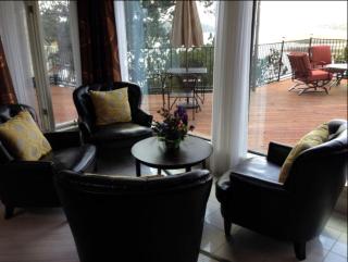 Spacious Cottage Rental on the Banks of Lake Travis in the Texas Hill Country - Lago Vista - 7
