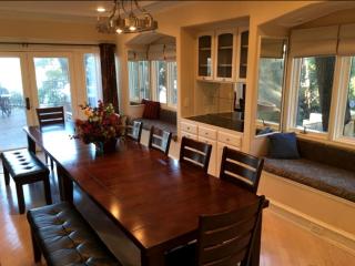 Spacious Cottage Rental on the Banks of Lake Travis in the Texas Hill Country - Lago Vista - 5