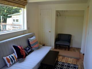 Beautiful Cottage Rental with Private River Beach on the Russian River, California - Forestville - 0