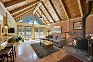 Wonderful Cabin with Hot-tub and Barbecue in Black Butte Ranch, California - - 7