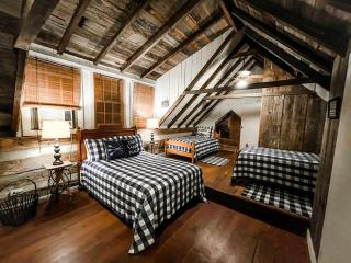 Historic Rural Cabin Ideal for Families in Wilsonville, Alabama - 6