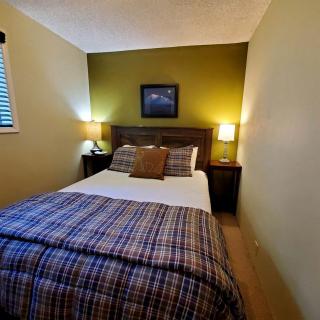 Outstanding Cabin Nestled Amidst Trees in Dunsmuir, California - Dunsmuir - 4