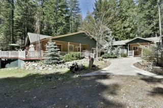 Gorgeous Cabin with Hot-tub in Black Butte Ranch, California - - 0