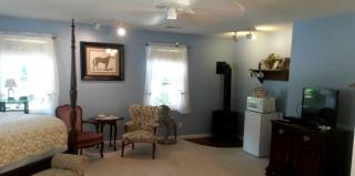 Regal Romantic Getaway with a Jacuzzi in Roan Mountain, Tennessee - Roan Mountain - 2